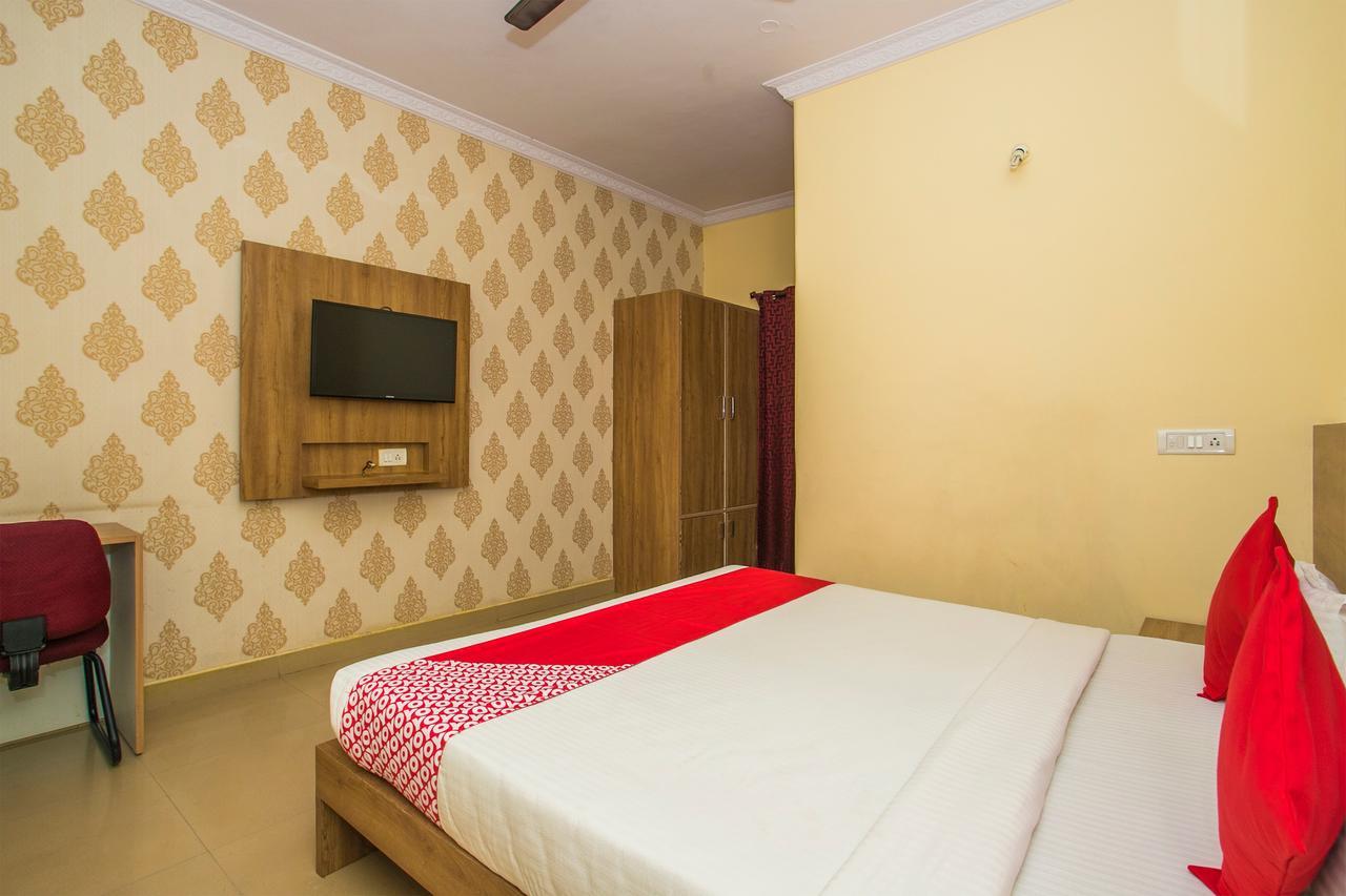 Hotel Venkat Presidency バンガロール エクステリア 写真